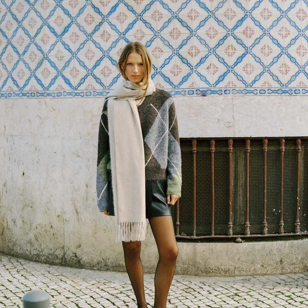 BEATRICE - CLASSIC 100% WOOL SCARF